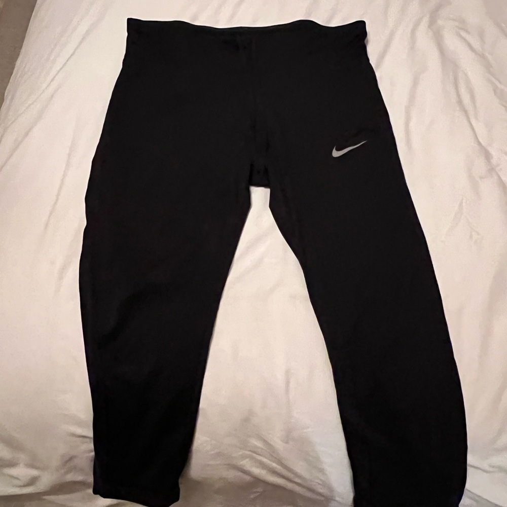 Nike dri-fit carpis